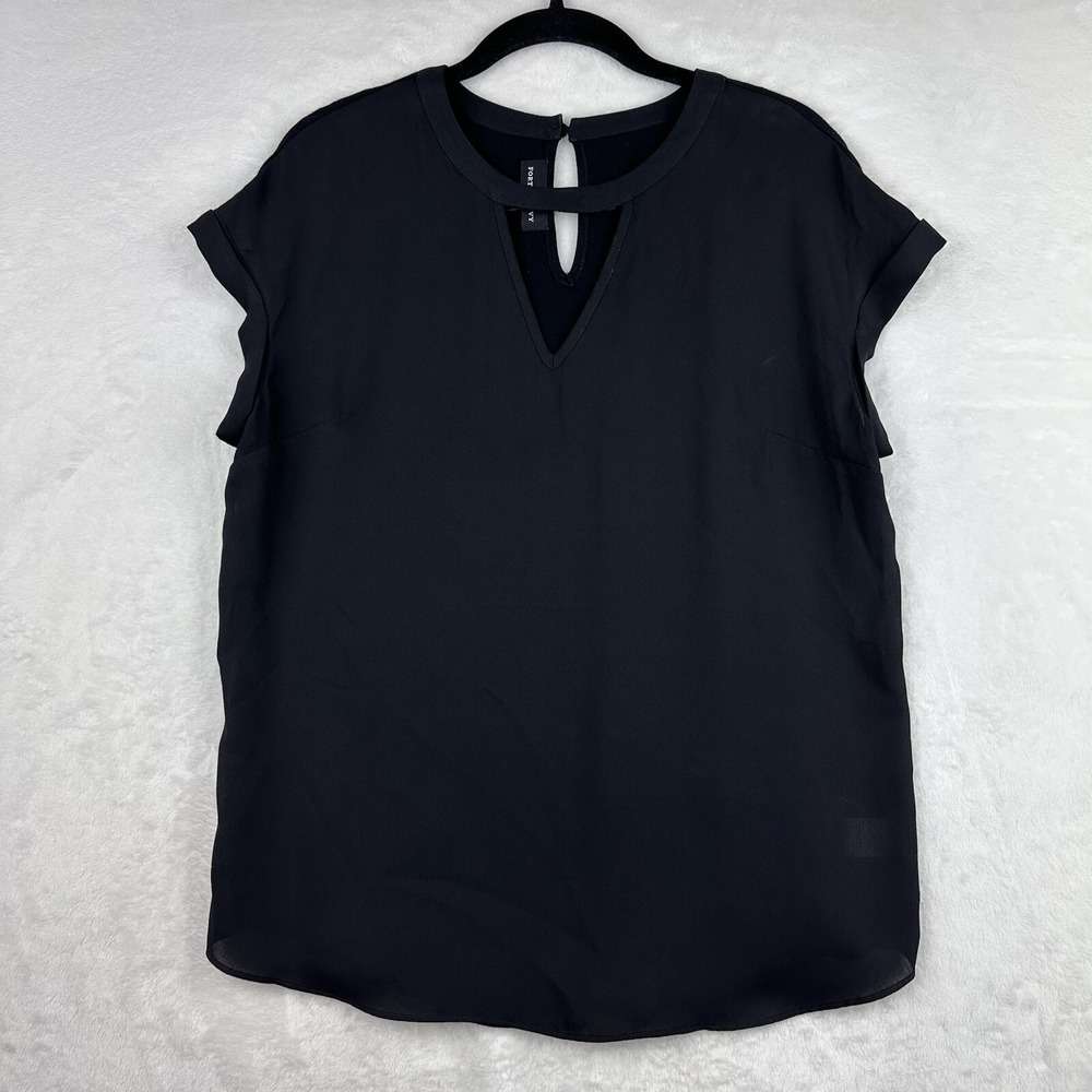 Women's Fortune And Ivy Black Short Sleeve Shirt Medium Silk Cap Sleeves